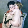Рене Лефевр держит голого ребенка